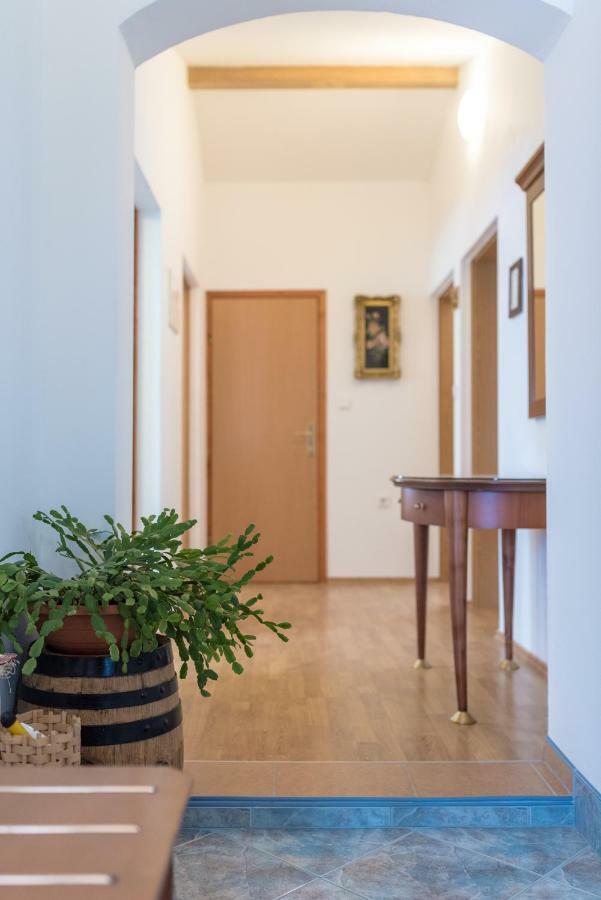 Apartment Marija Vizinada Luaran gambar